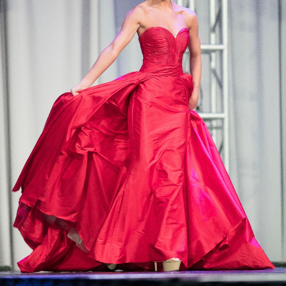 Jovani Red Gown Size 00